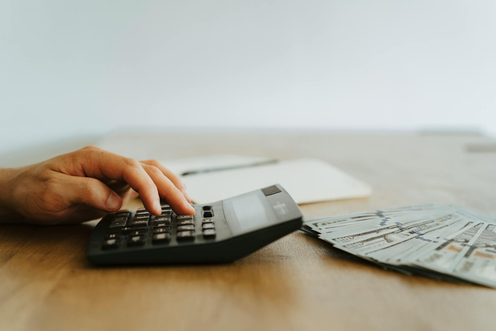 You are currently viewing Improving cash flow: How to get paid faster